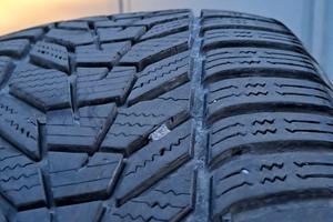 Gomme Hankook 235 50 17 invernali