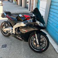 Aprilia rs4 125