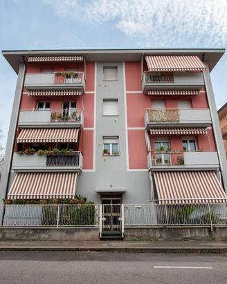 Appartamento di 120 m² con 4 locali e box auto a V