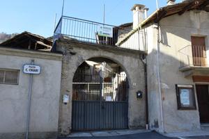 5 LOCALI A BROSSASCO