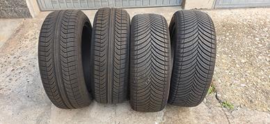 Pneumatici 225/55/R19 come nuovi