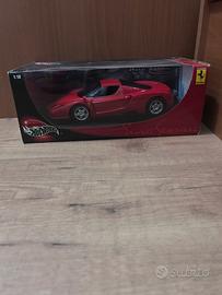 Ferrari Enzo Hot Wheels 1:18 Originale con scatola