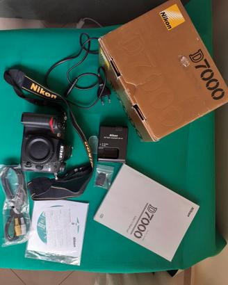 NIKON D7000 solo body 