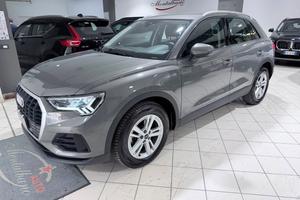 AUDI Q3 35 TDI quattro S tronic Business