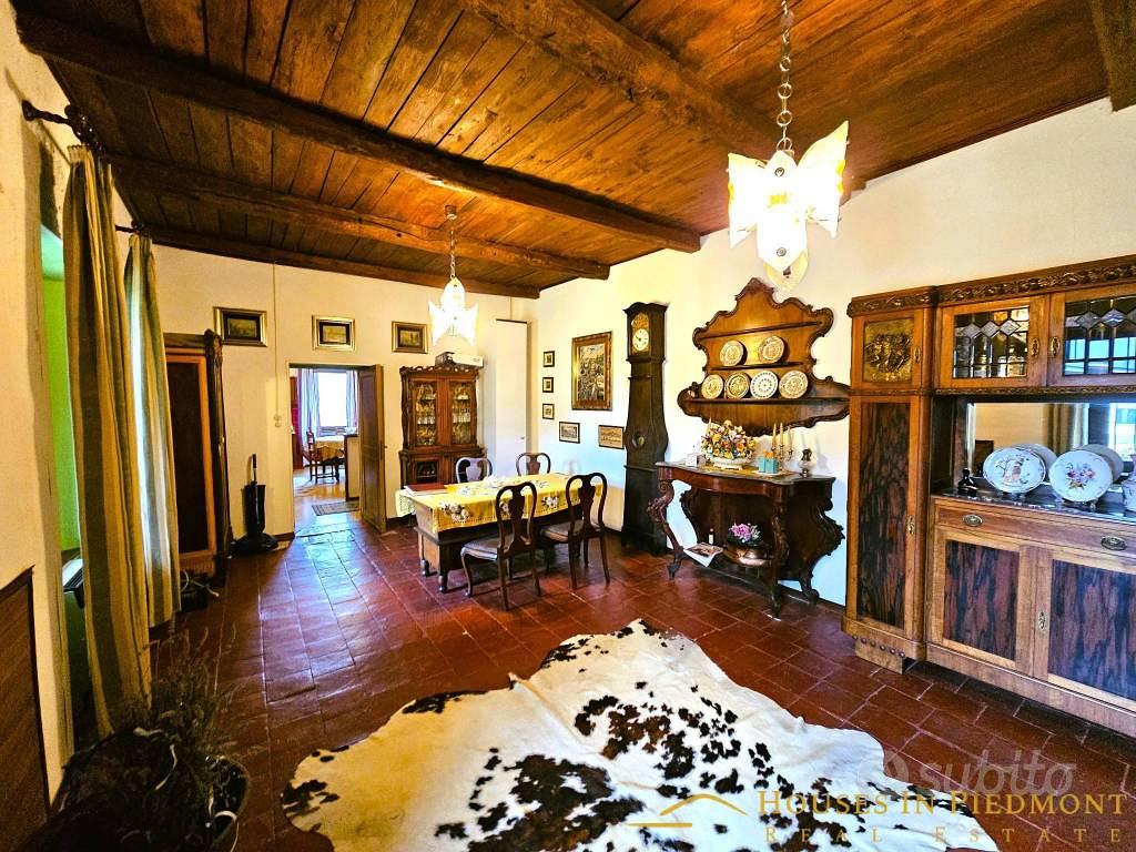 Rustico / Casale di 600 m² con più di 5 locali e b - Vista 5