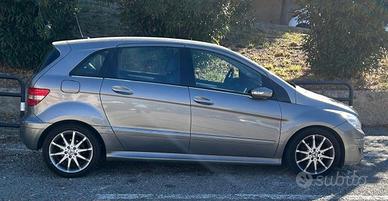 MERCEDES CLASSE B