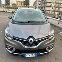 Grand scenic 7 posti