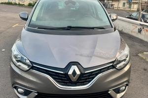 Grand scenic 7 posti