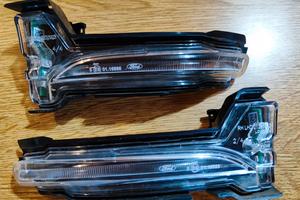 Coppia frecce originali Ford Focus Mk4 