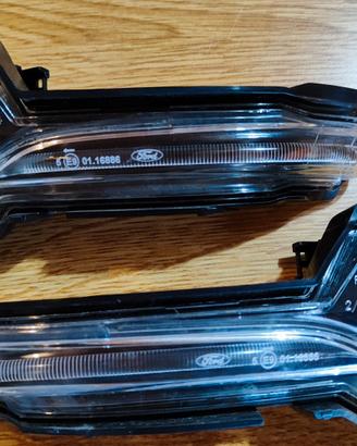 Coppia frecce originali Ford Focus Mk4 