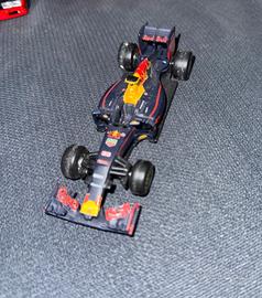Red bull modellino Bburago 1:43