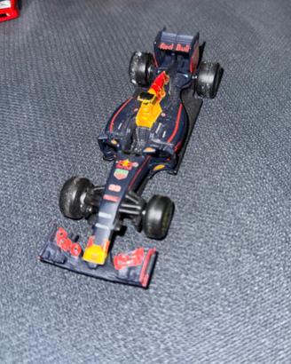Red bull modellino Bburago 1:43