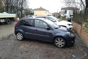 Ford Fiesta 5 porte – Economica e affidabile