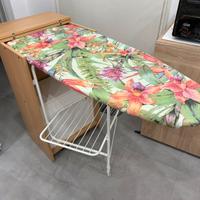 Mobile asse da stiro salvaspazio