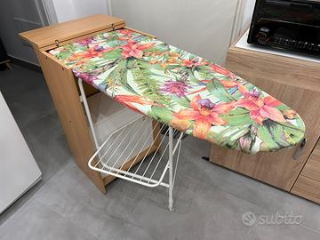 Mobile asse da stiro salvaspazio