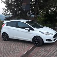 Ford Fiesta 1.5 TDCi 75cv neopatentati 
