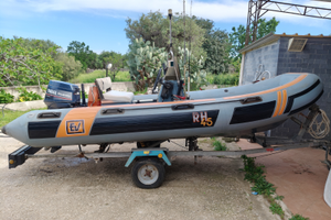 Imbarcazione gommone