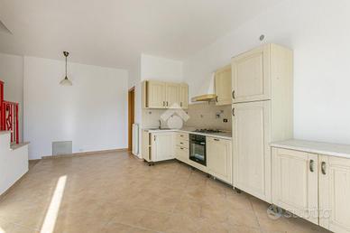 4 LOCALI A FONTE NUOVA