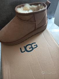 Ugg Classic ultra mini