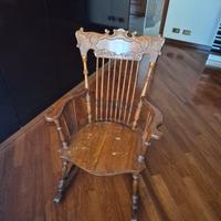 Sedia A Dondolo In Legno Stile Antico/Vintage