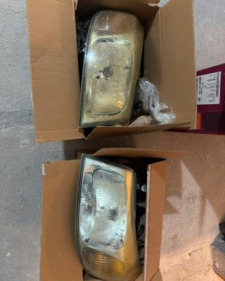Fari anteriori ford transit 2000-2006