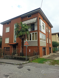 Appartamento in Alme' centro