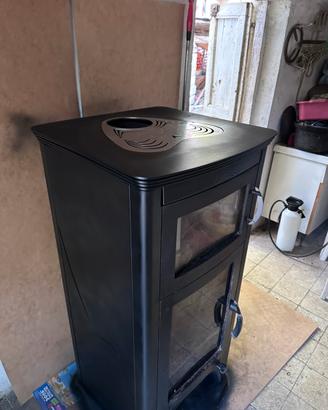 Stufa a legnna con forno
