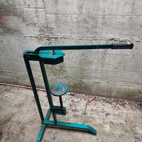 Tappatrice a colonna 