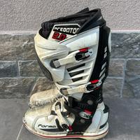 Stivali motocross forma predator 2.0