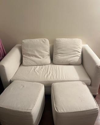 Divano con pouf