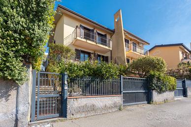 Villetta bifamiliare - Trecastagni