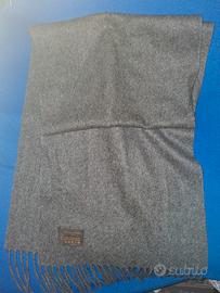 sciarla louis vuitton cashmere grigio scuro