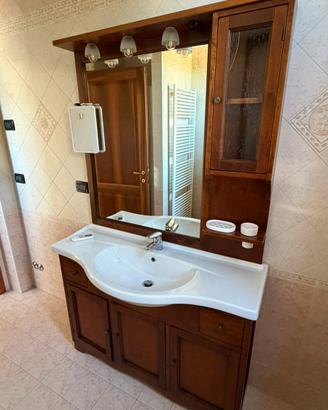 Mobile bagno completo come nuovo