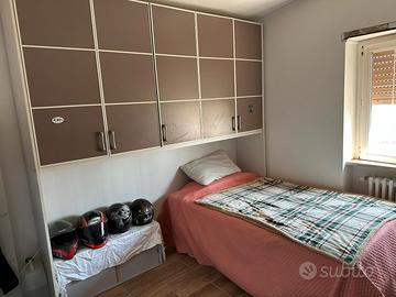  Cameretta zona Roma. prezzo trattabile 