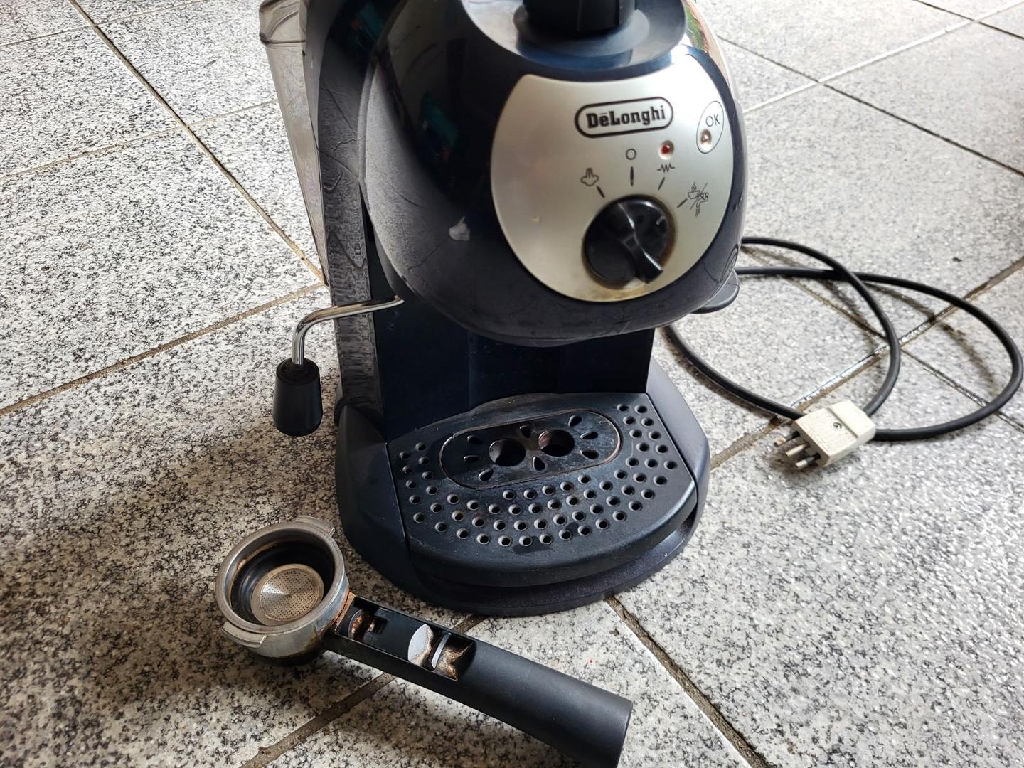 Macchina Caffè DeLonghi EC190CD **ricambi** - Elettrodomestici In vendita a  Novara