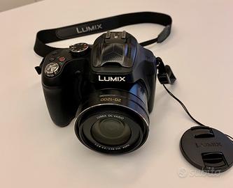 Panasonic LUMIX DMC-FZ72 super zoom