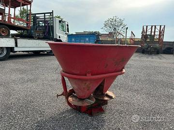 Spandiconcime da 4 quintali con doppia ventola