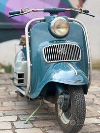 Scooter Ducati cruiser 1952 no Vespa Lambretta