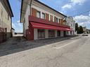 casa-indipendente-con-cortile-garage-e-negozio