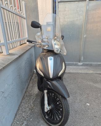 Piaggio Beverly 300 i.e.