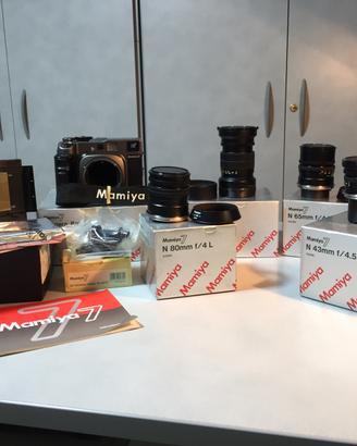 Mamiya 7