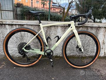 Bici gravel Megamo west 05 AXS