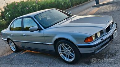 BMW 735i E38 V8 3500cc 235cv TARGA ORO ASI