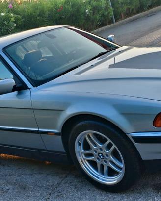 BMW 735i E38 V8 3500cc 235cv TARGA ORO ASI