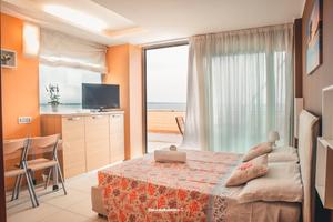 Gallipoli monolocale fronte mare e 100 mt centro