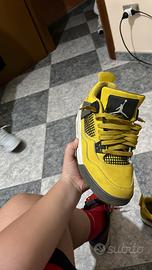 JORDAN 4 LIGHTNING NUMERO 38