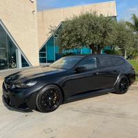 BMW M5 touring 727cv possibilità noleggio no scori