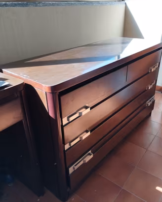 Cassettiera in legno