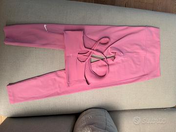 Pantaloni Leggings+Canottiera Nike da bambina 8-10