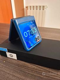 Motorola RAZR 60 + Watch Fit